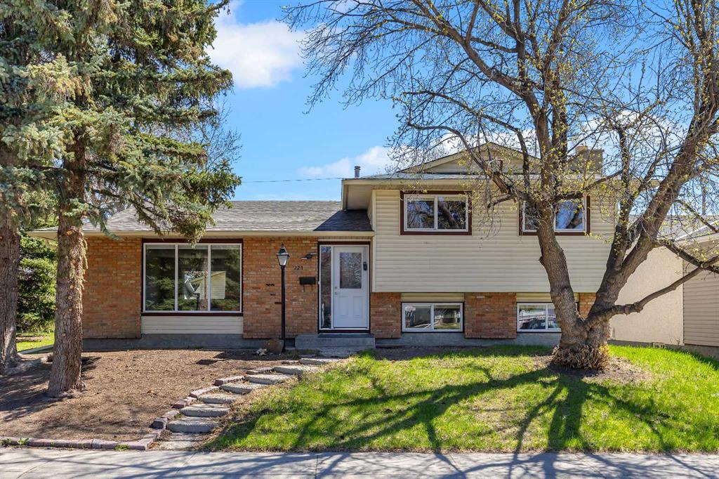 Picture for 221 Madeira Crescent NE