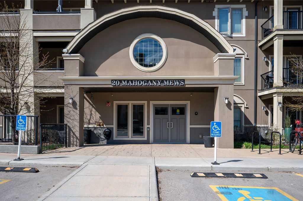 Picture for 410, 20 Mahogany Mews SE