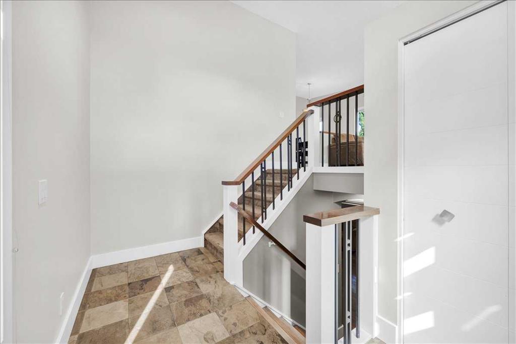 Picture for 16207 Shawfield Drive SW