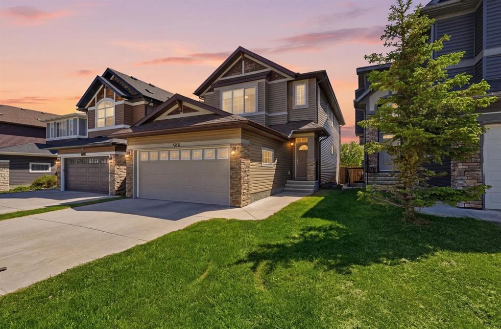 Picture for 108 Evansborough Crescent NW