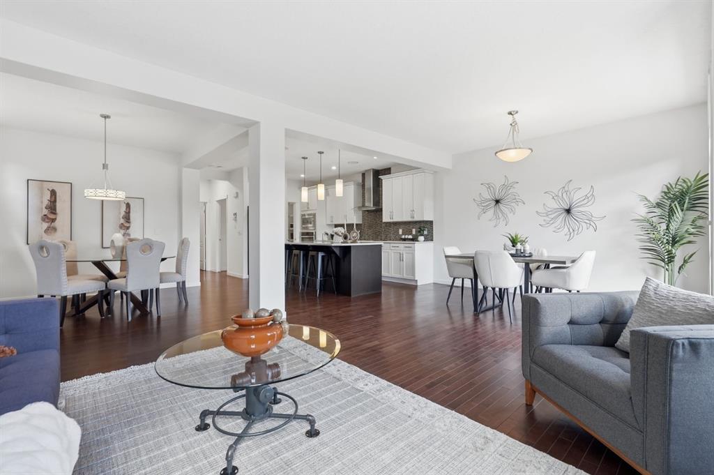 Picture for 108 Evansborough Crescent NW