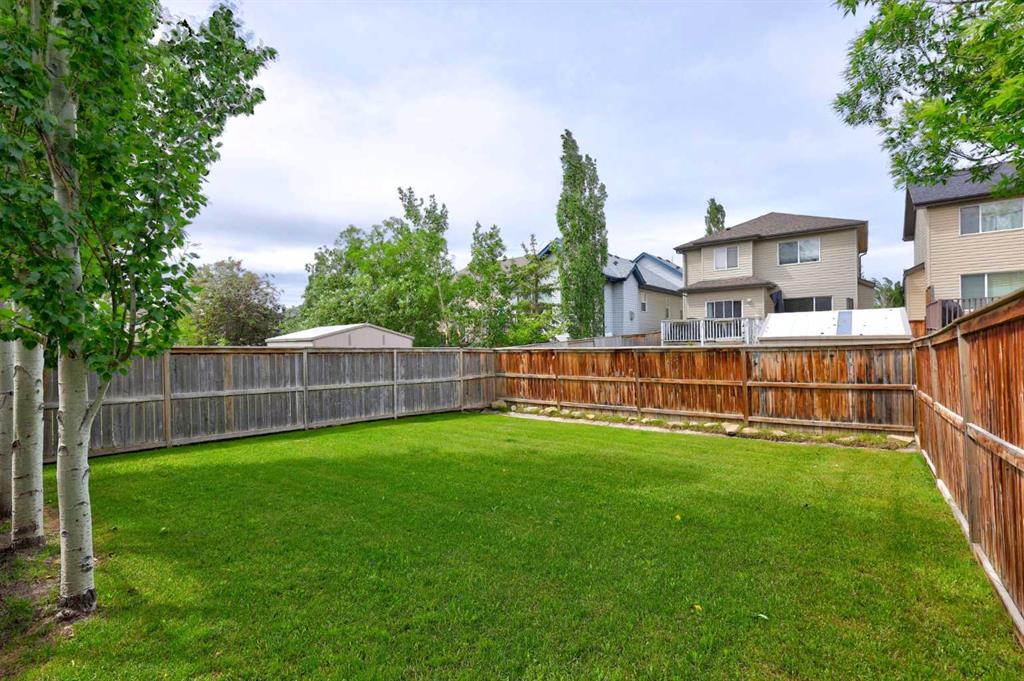 Picture for 177 Covehaven Gardens NE