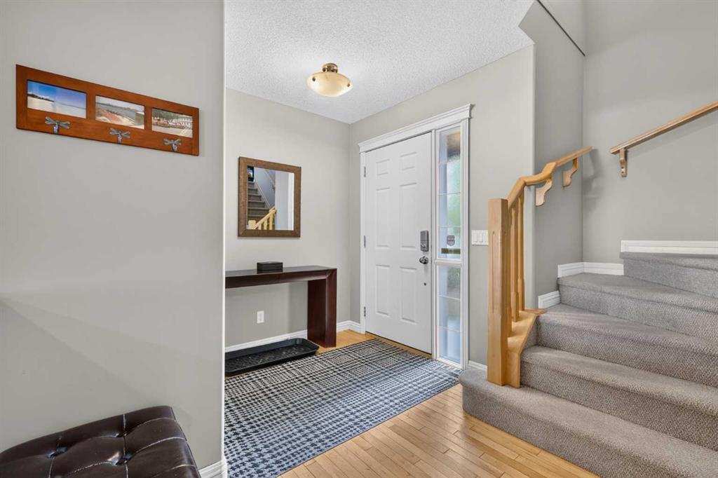 Picture for 177 Covehaven Gardens NE
