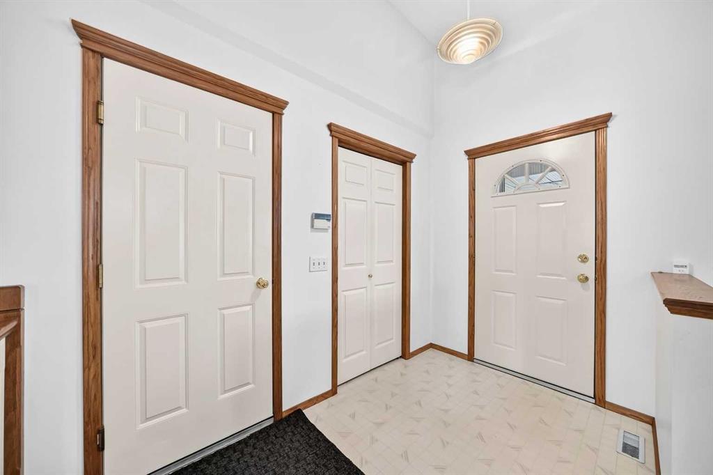 Picture for 30 Tipping Close SE
