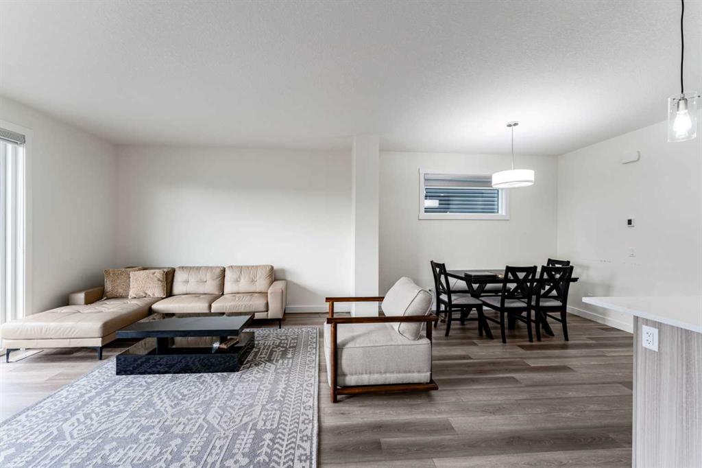 Picture for 3222 Chinook Winds Drive SW