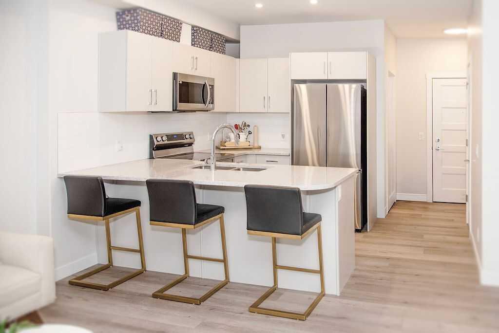 Picture for 1416, 81 Arbour lake View NW