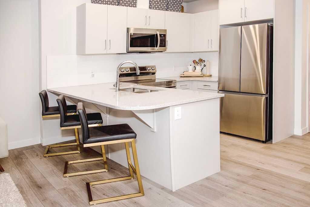 Picture for 1416, 81 Arbour lake View NW