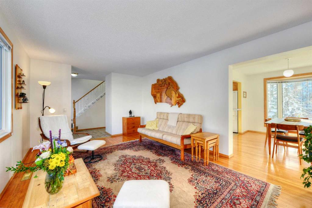 Picture for 104 Dalgleish Bay NW