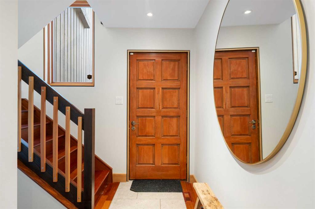 Picture for 211 Coach Side Road SW