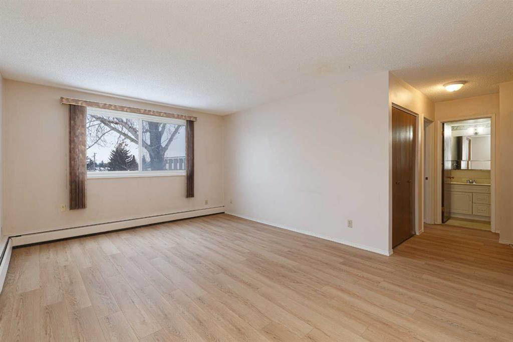 Picture for 205, 6464 Travois Crescent NW