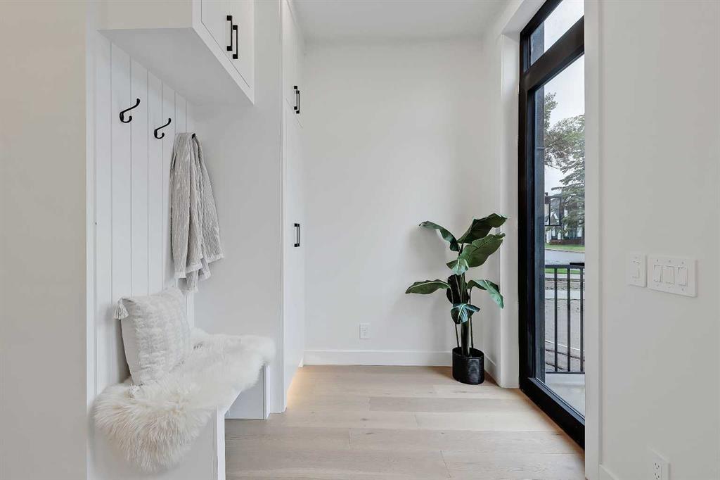 Picture for 2720 5 Avenue NW