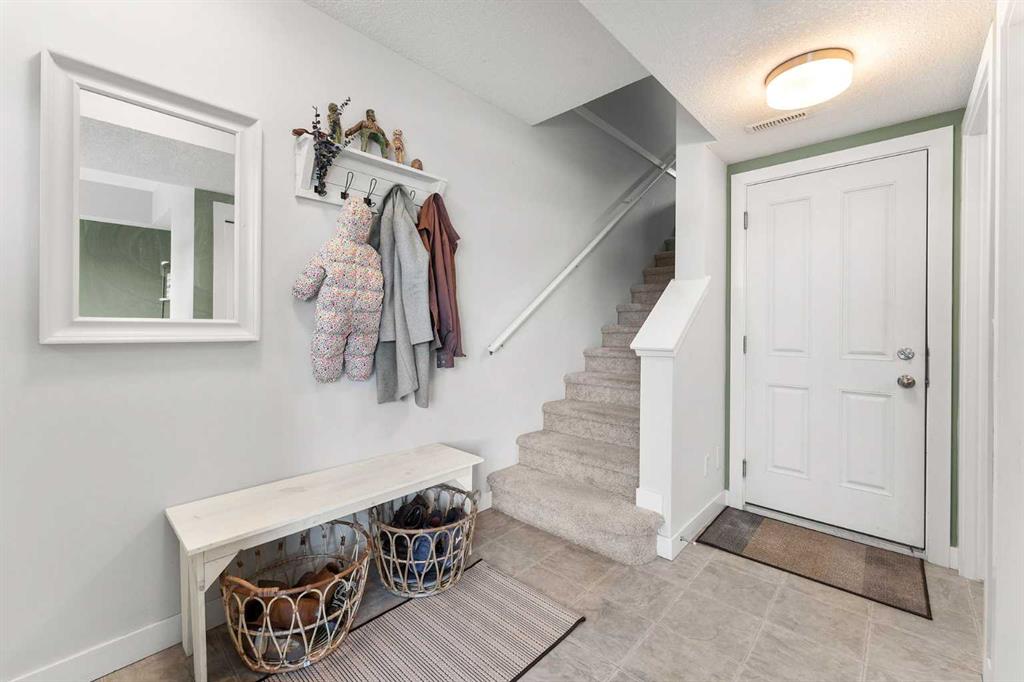 Picture for 39 Silverado Way SW