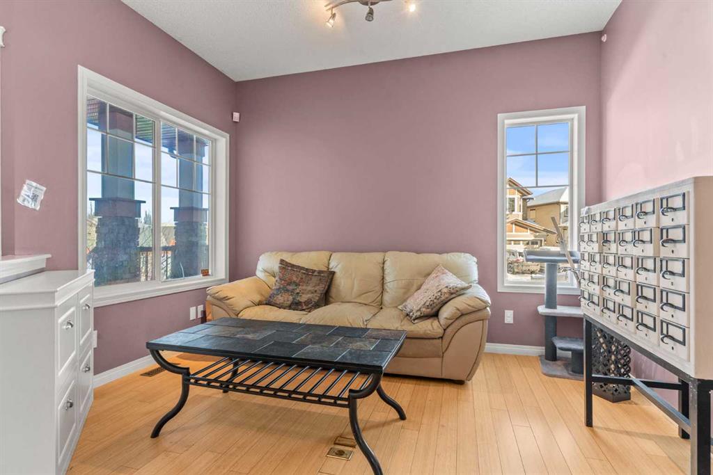 Picture for 15 Chapalina Close SE