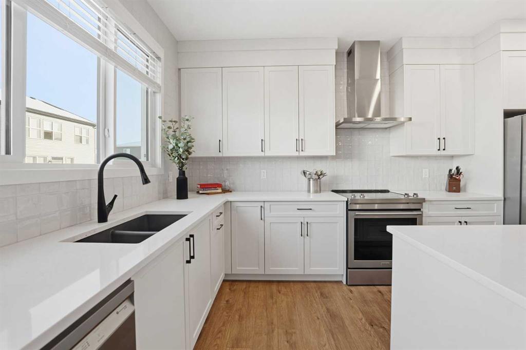 Picture for 102 Setonstone Manor SE