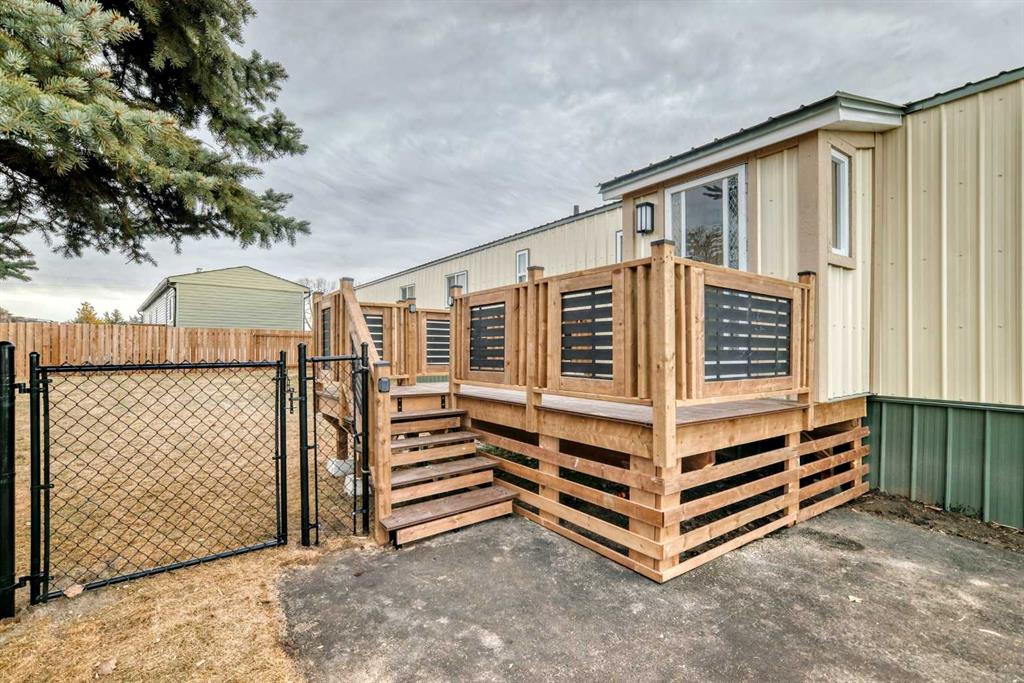 Picture for 318 Aurora Drive NE