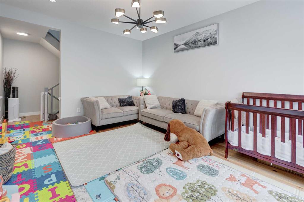 Picture for 107, 408 27 Avenue NE