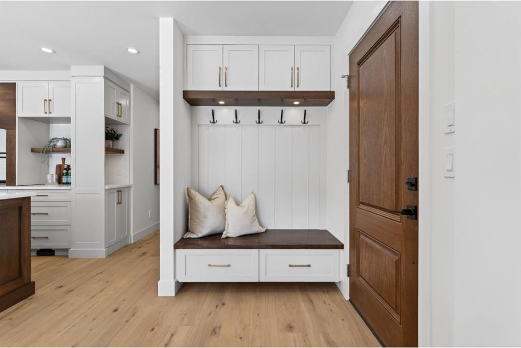 Picture for 10619 Mapleglen Crescent SE