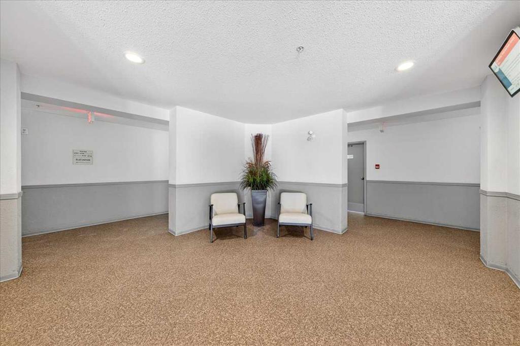 Picture for 4206, 10 Prestwick Bay SE