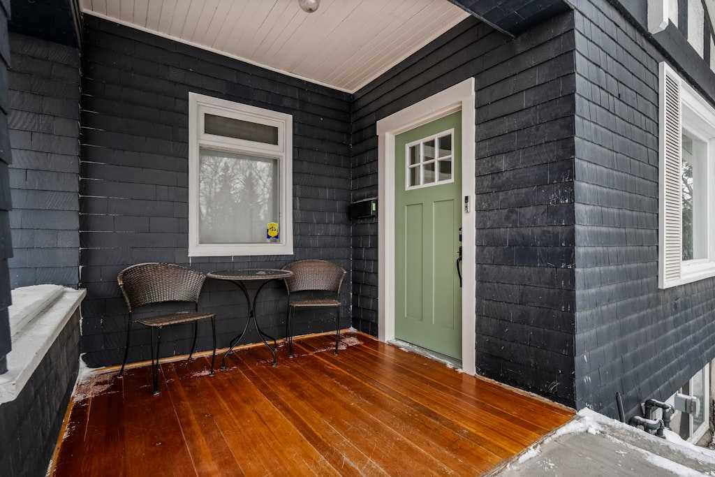 Picture for 1509 19 Avenue SW