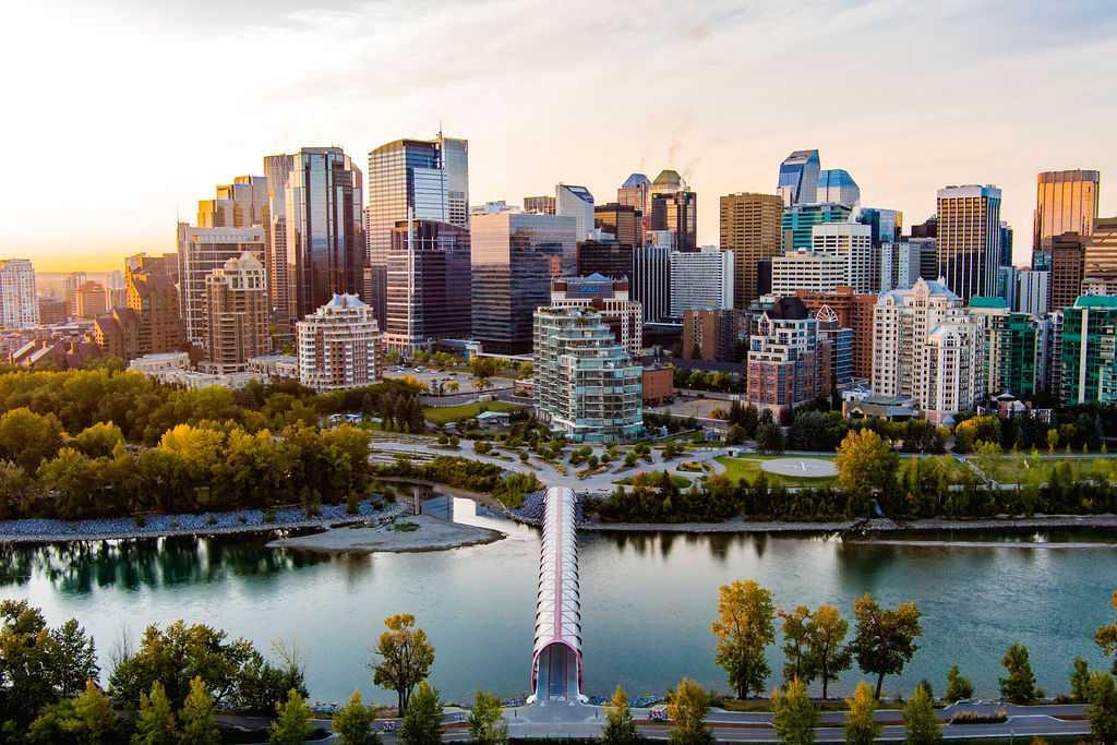 Picture for 601, 738 1 Avenue SW