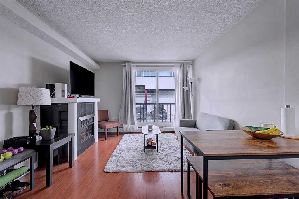 Picture for 8, 2906 17 Avenue SW