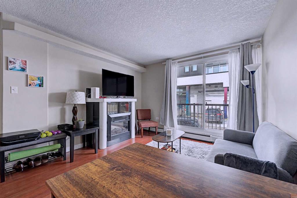 Picture for 8, 2906 17 Avenue SW