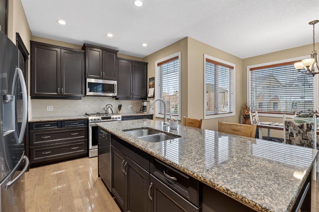 Picture for 2 Ranchers Green 