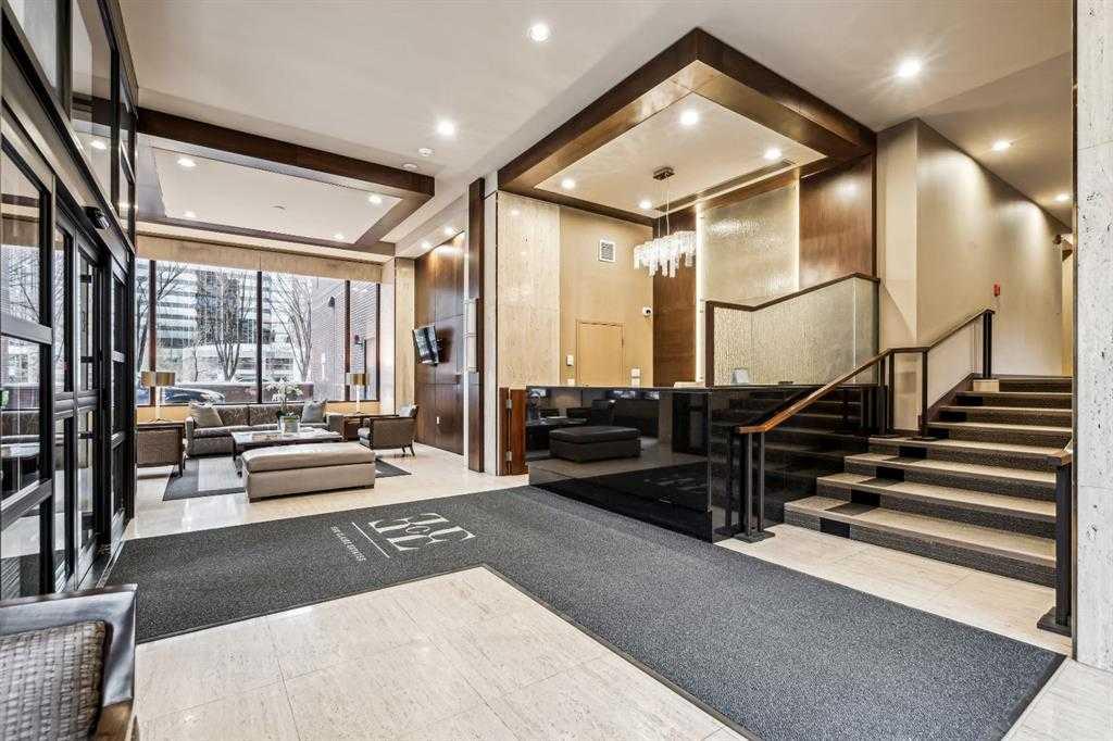 Picture for 202A, 500 EAU CLAIRE Avenue SW