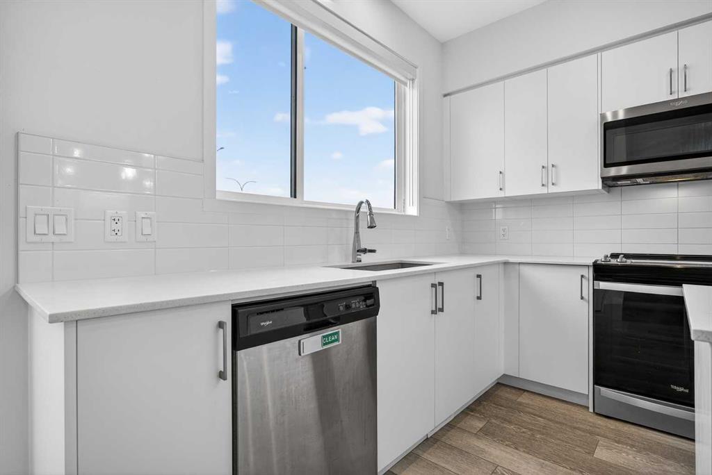 Picture for 882 Cornerstone Boulevard NE