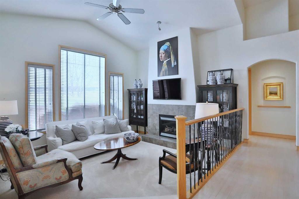 Picture for 92 Sherwood Rise NW