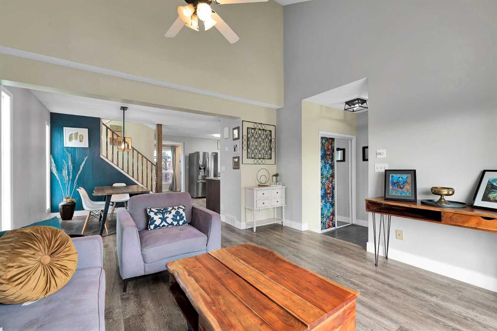 Picture for 44 Strathclair Rise SW