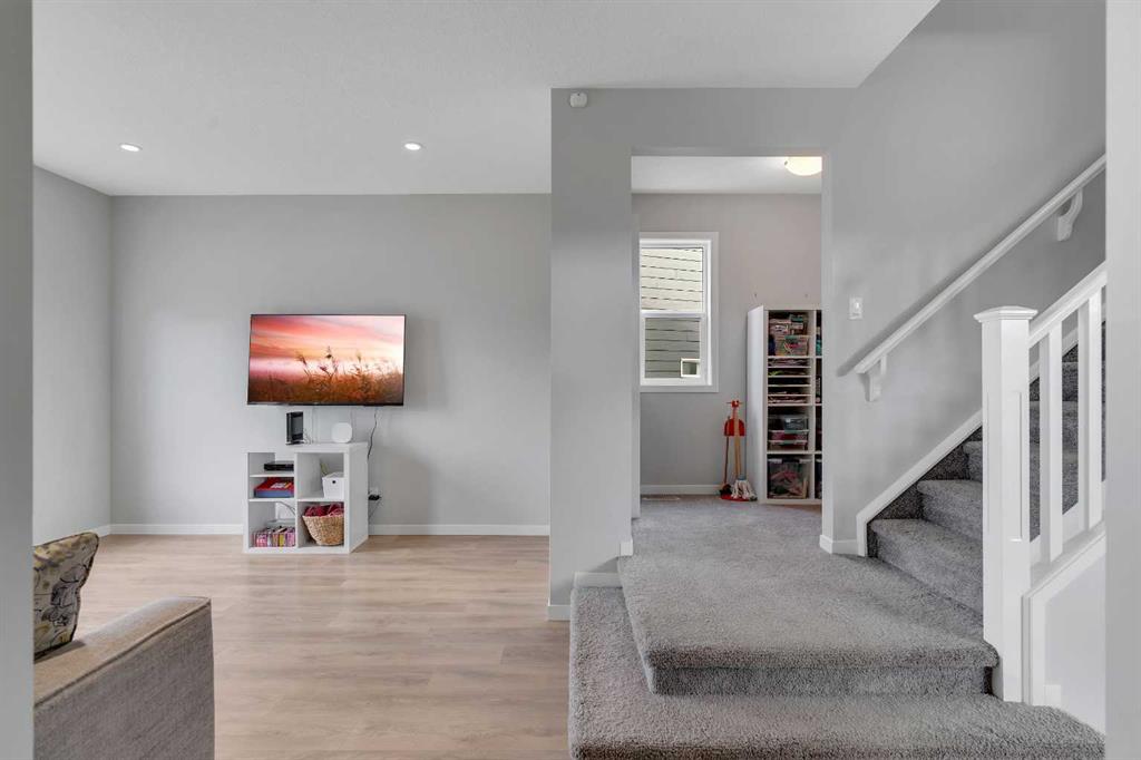 Picture for 323 Marquis Court SE