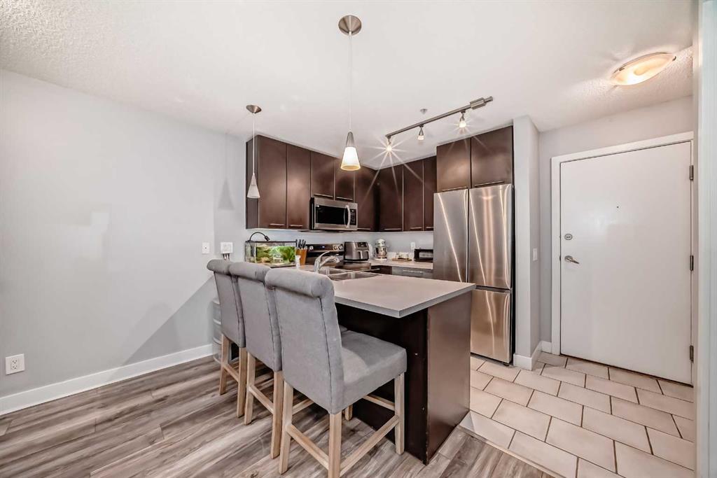 Picture for 119, 35 Richard Court SW