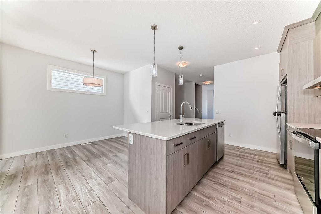 Picture for 121 Ambleside Heath NW