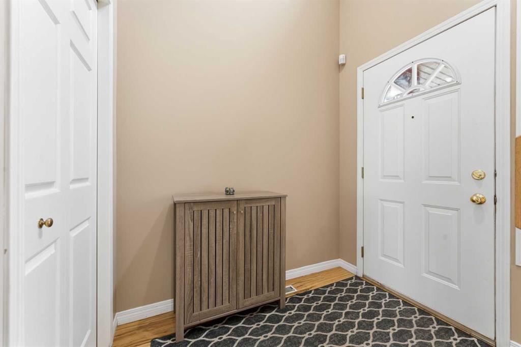 Picture for 21 Panamount Crescent NW