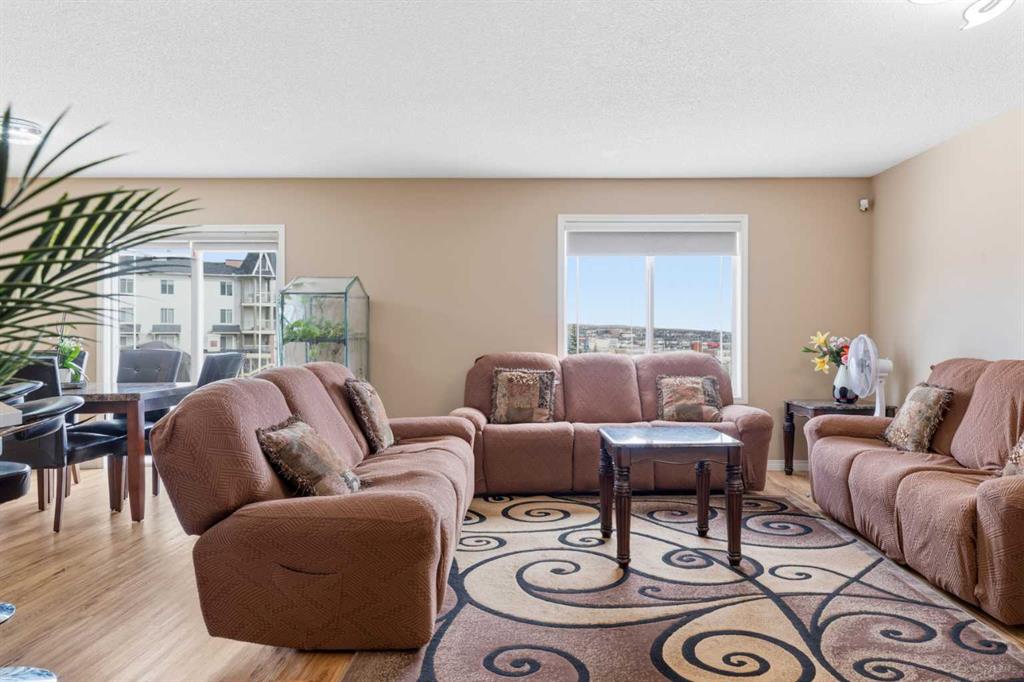 Picture for 21 Panamount Crescent NW