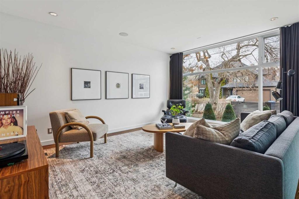 Picture for 3905 Edison Crescent SW