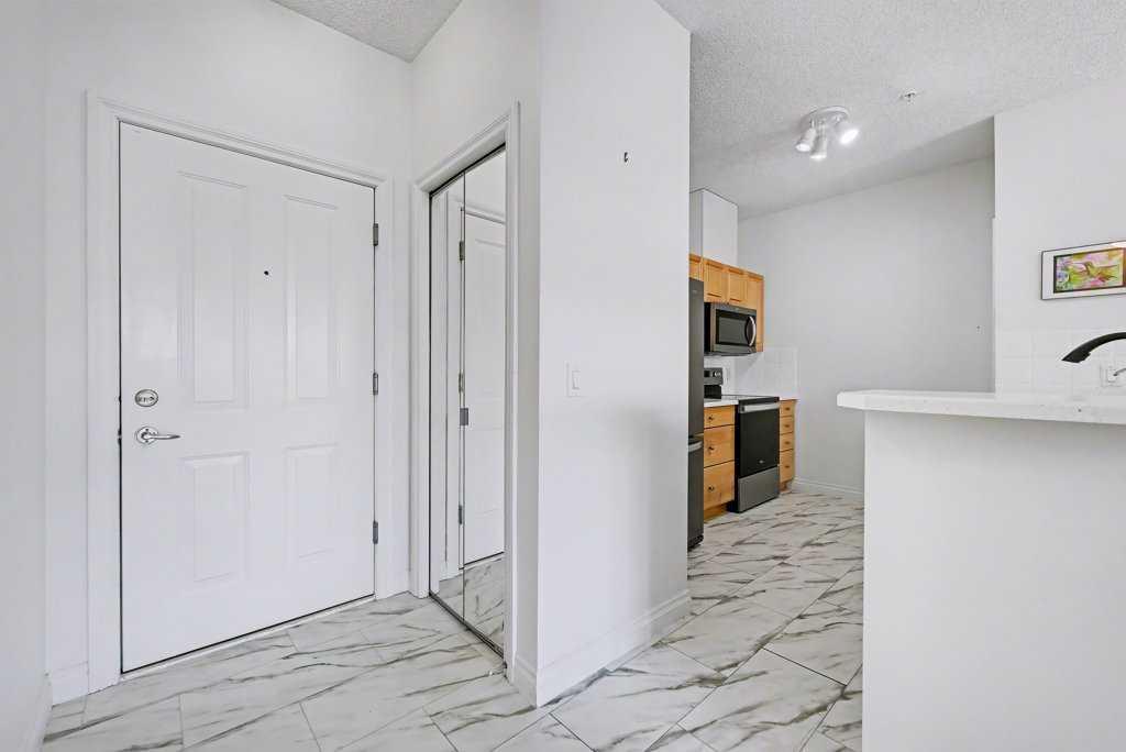 Picture for 3341, 1010 Arbour Lake Road NW