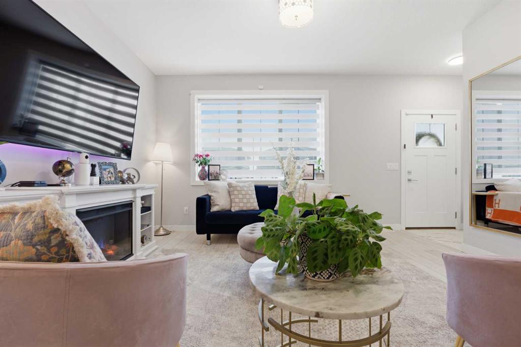 Picture for 1053 west lakeview  