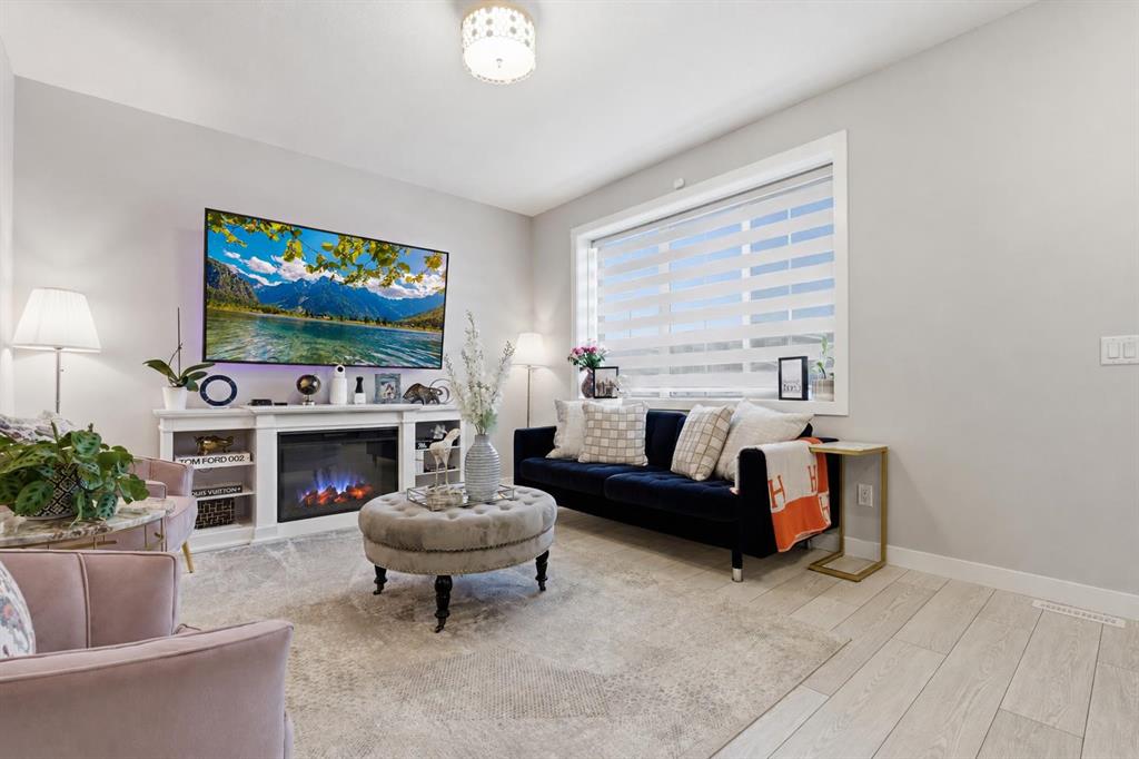 Picture for 1053 west lakeview  