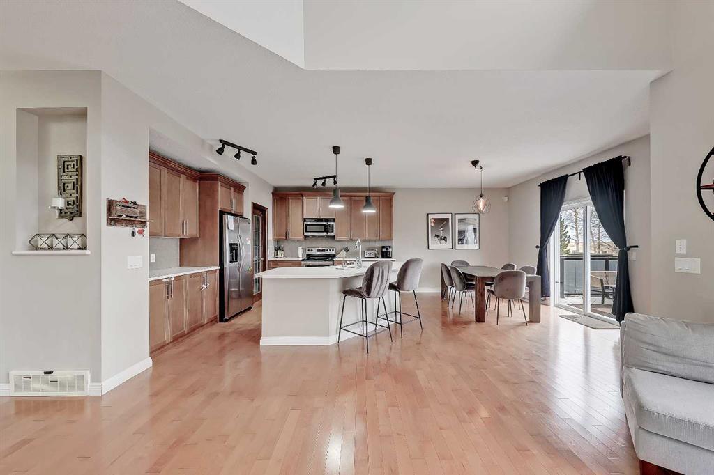Picture for 196 Hawkmere Way 