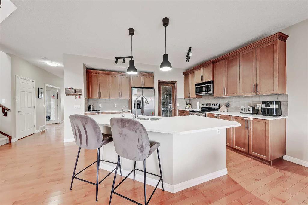 Picture for 196 Hawkmere Way 