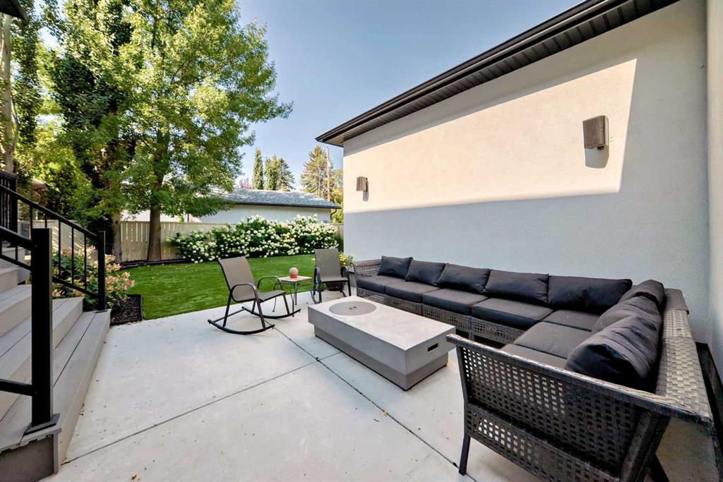 Picture for 69 Carmangay Crescent NW