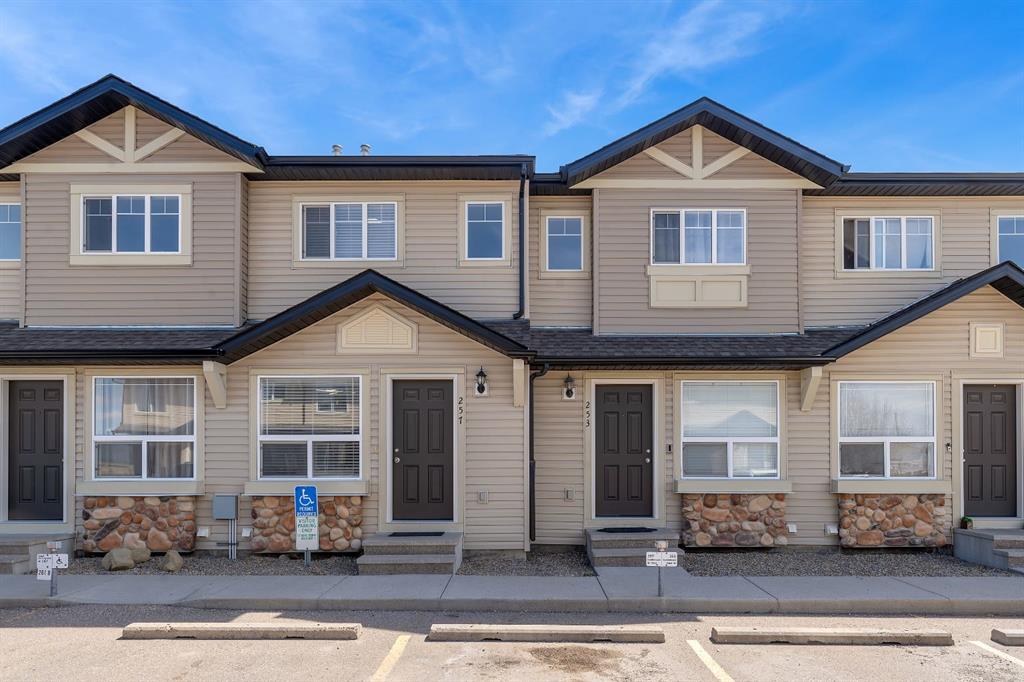 Picture for 257 Saddlebrook Point NE