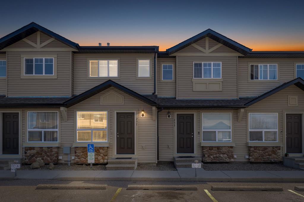 Picture for 257 Saddlebrook Point NE