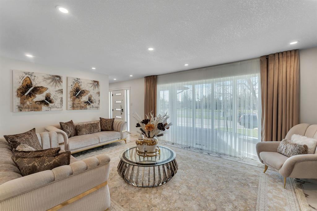 Picture for 316 Templeton Circle NE