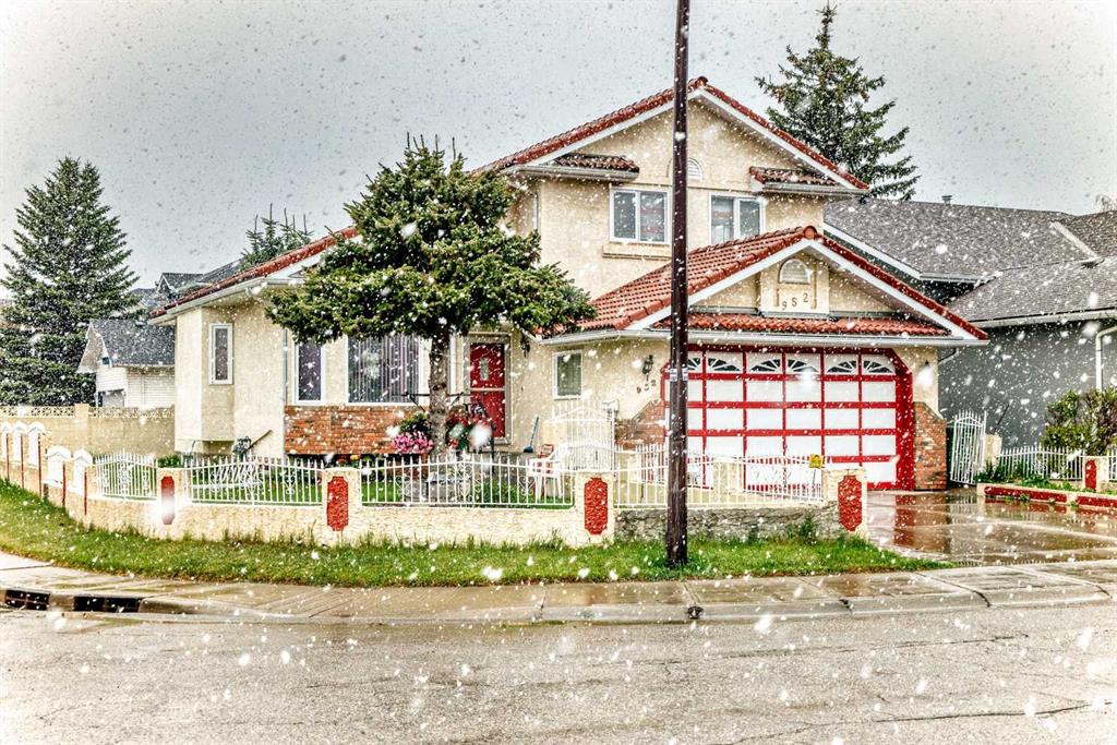 Picture for 952 Applewood Drive SE