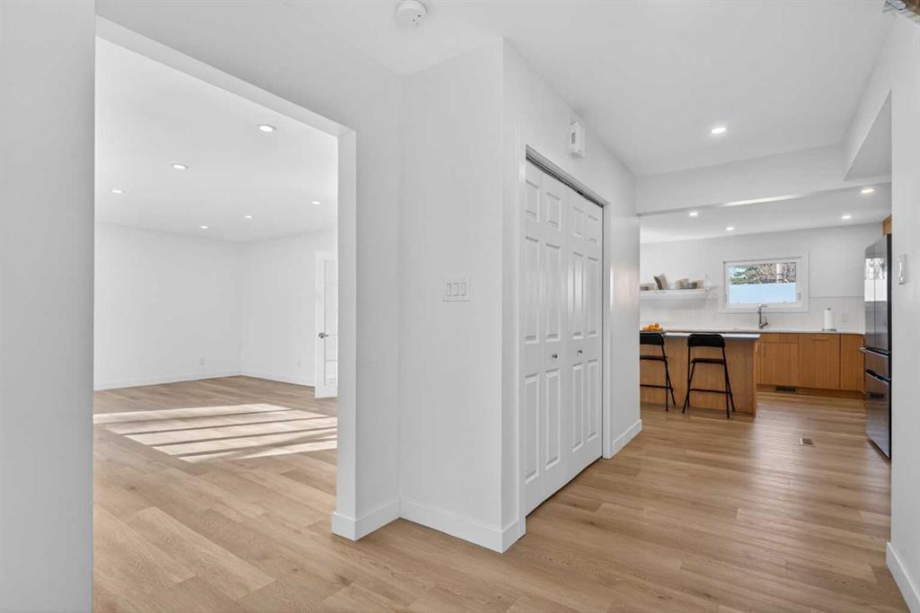 Picture for 416 Thornhill Place NW