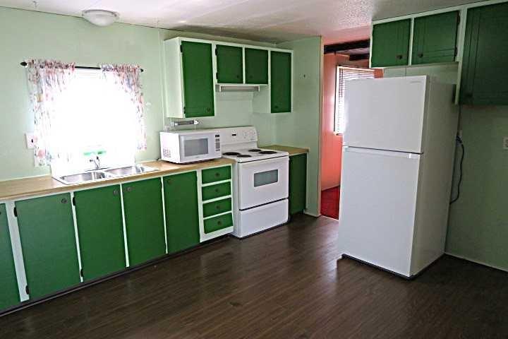 Picture for 207 4 Street NW