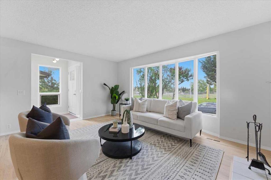 Picture for 148 Edgedale Way NW